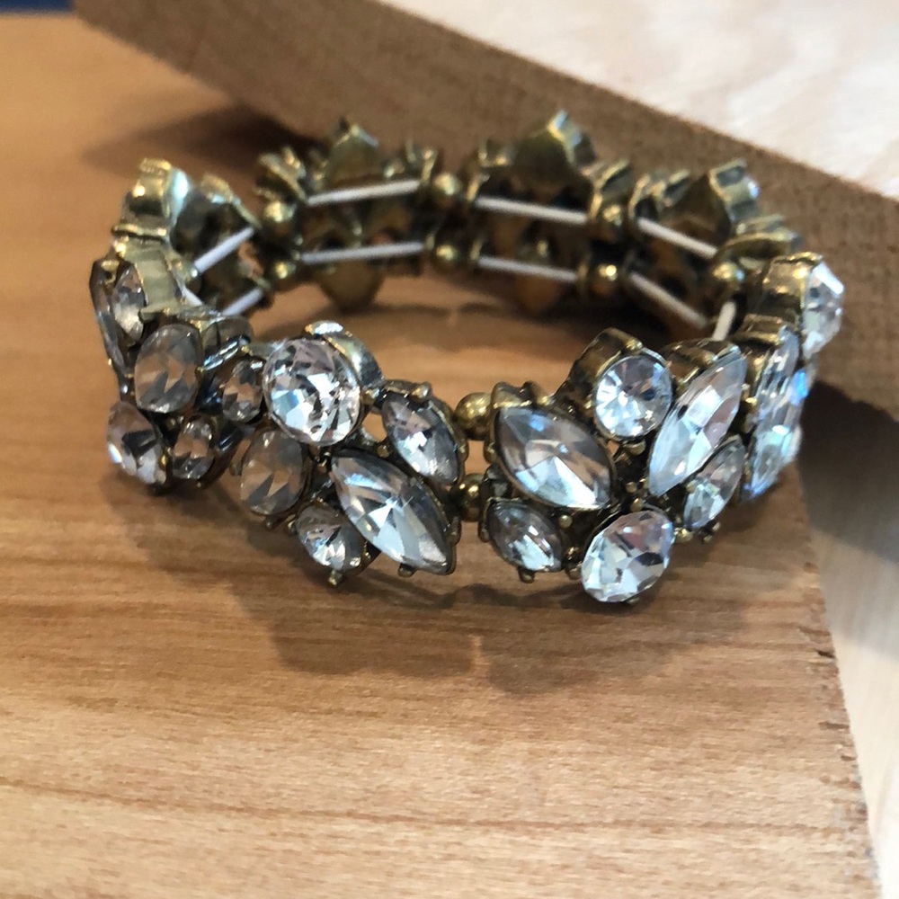 ModCloth stretch glass crystal bracelet